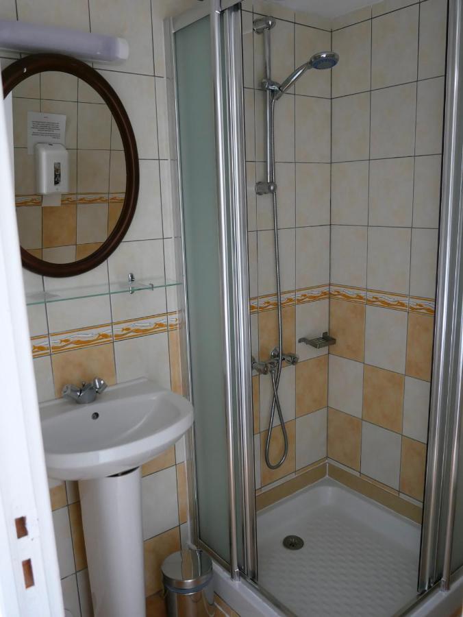 Auberge Trabenia Ascain Εξωτερικό φωτογραφία