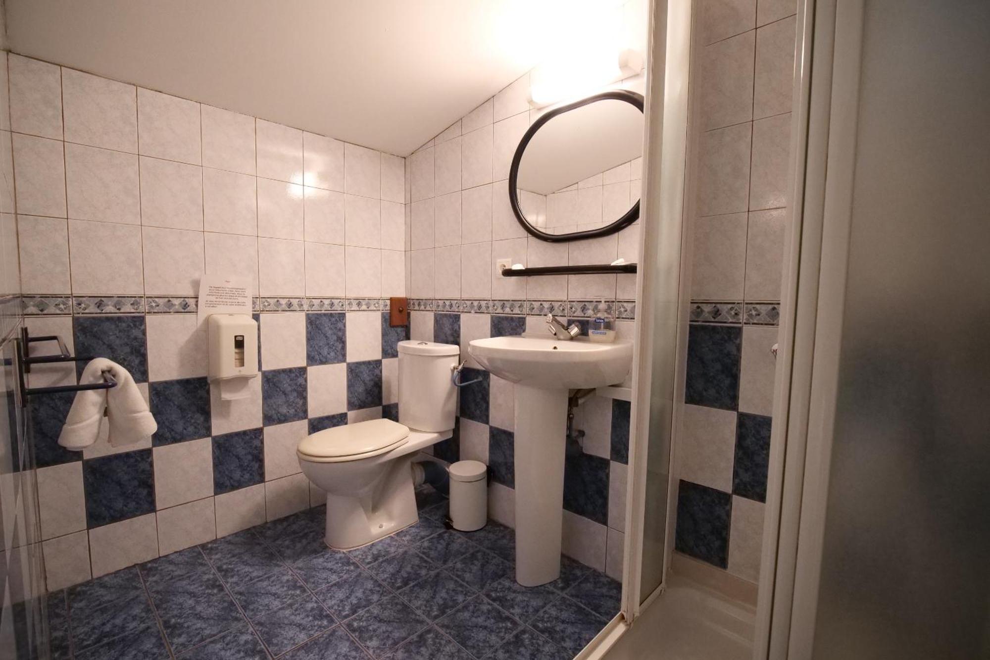 Auberge Trabenia Ascain Δωμάτιο φωτογραφία