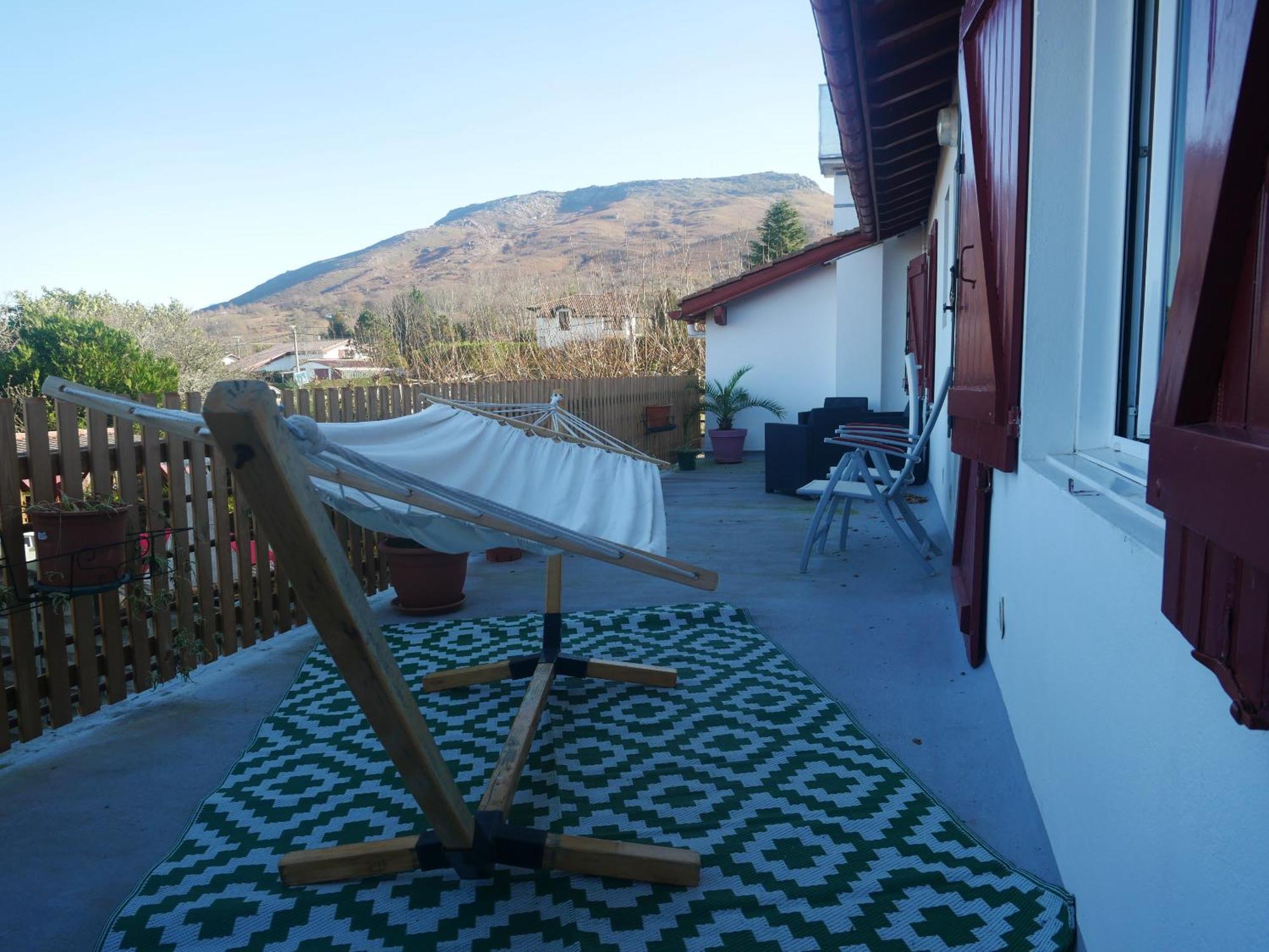 Auberge Trabenia Ascain Εξωτερικό φωτογραφία